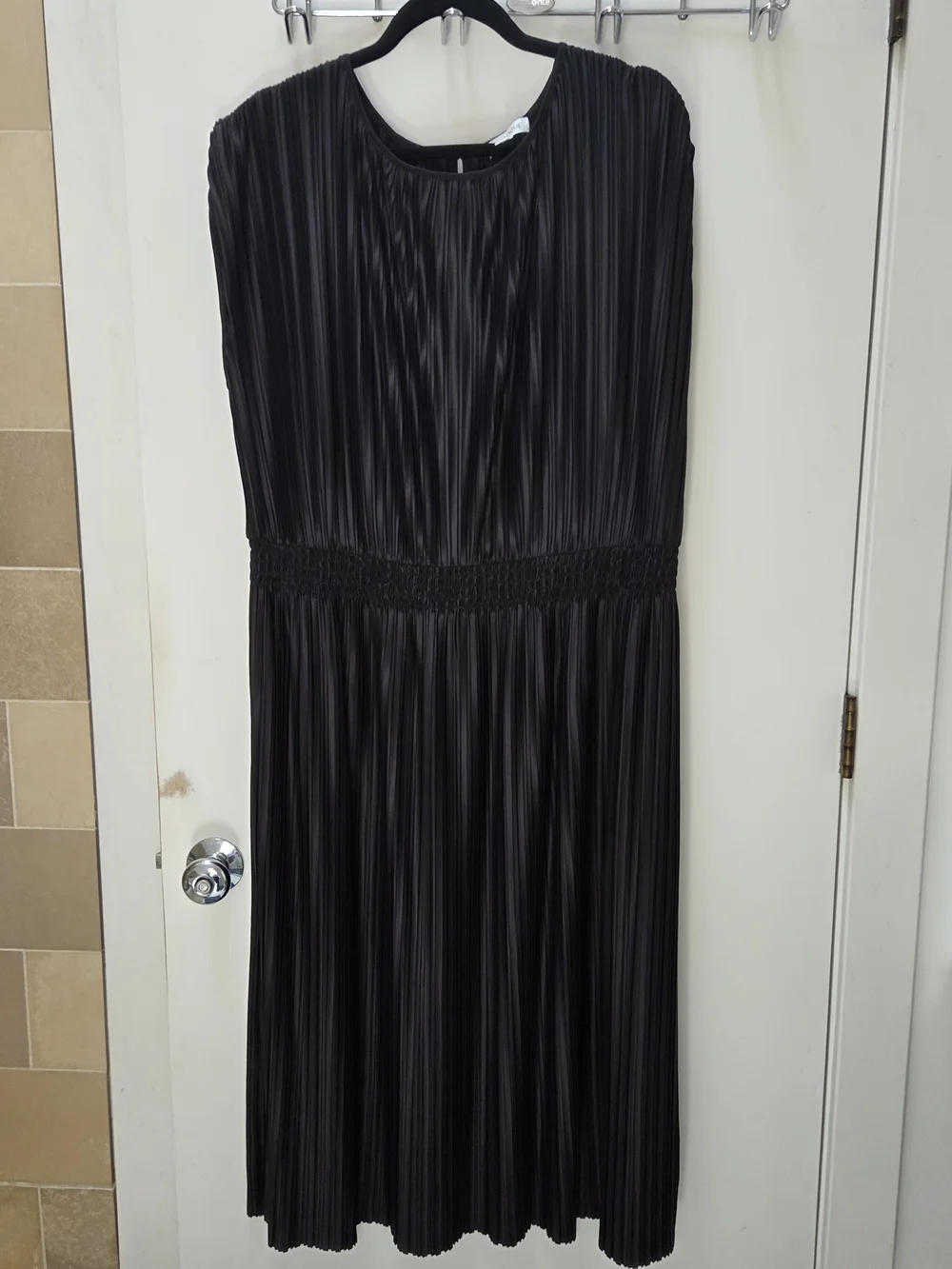 Prologue Black Pleated Midi Dress - Picture 1 of 5